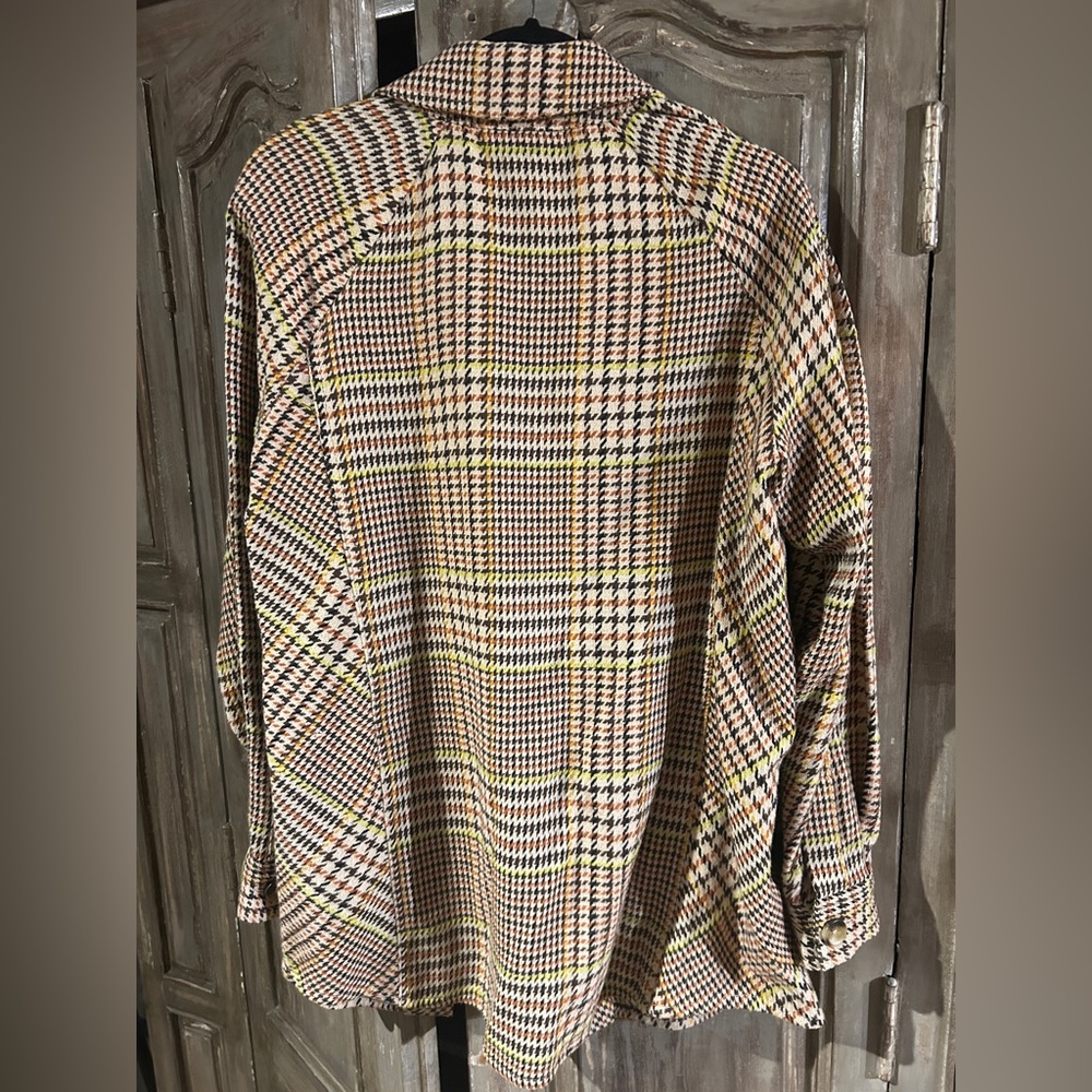 CAbi Yorkshire Shacket - Picture 2 of 3
